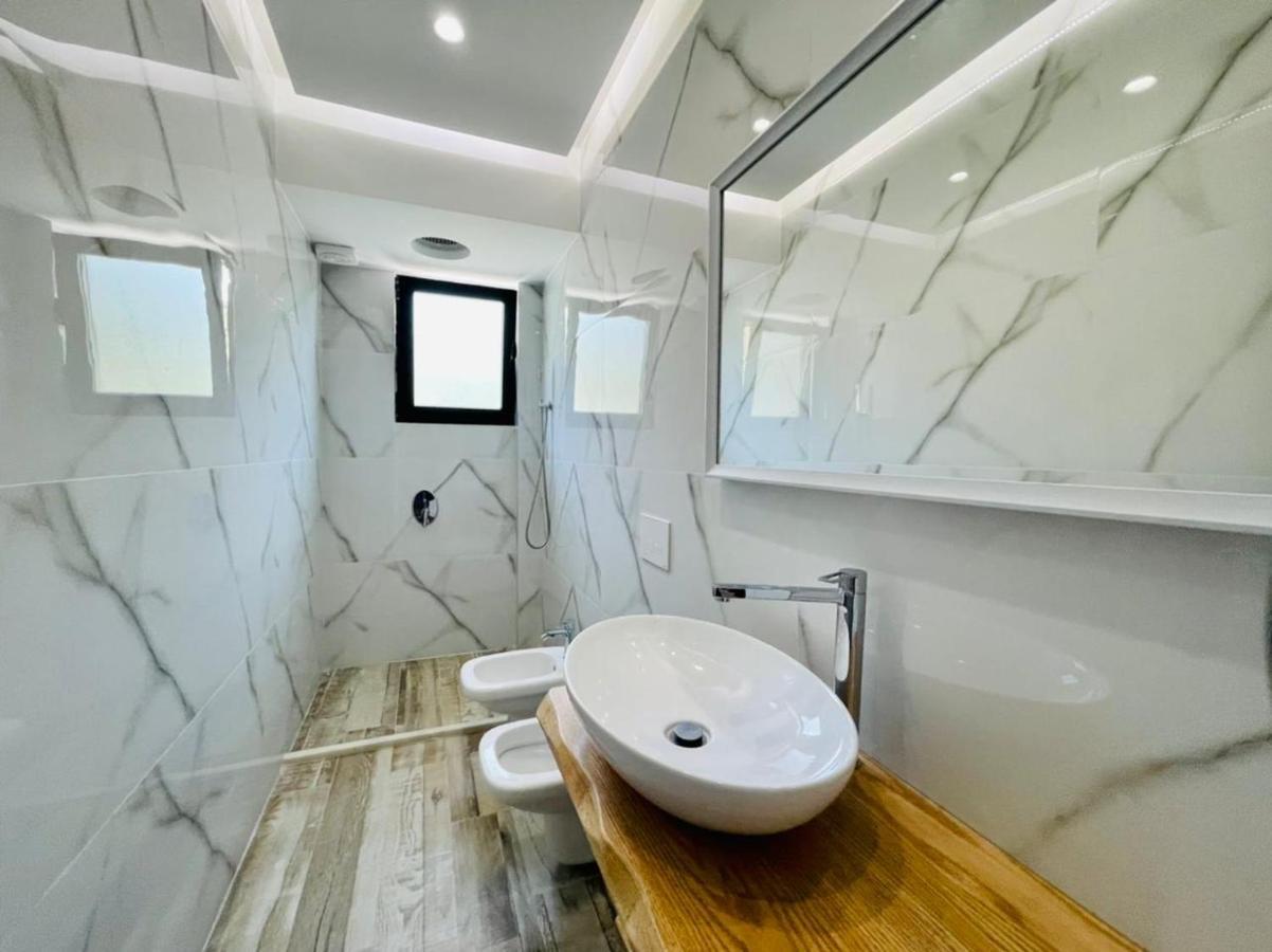 Adriatik Hotel Vlore Ngoại thất bức ảnh