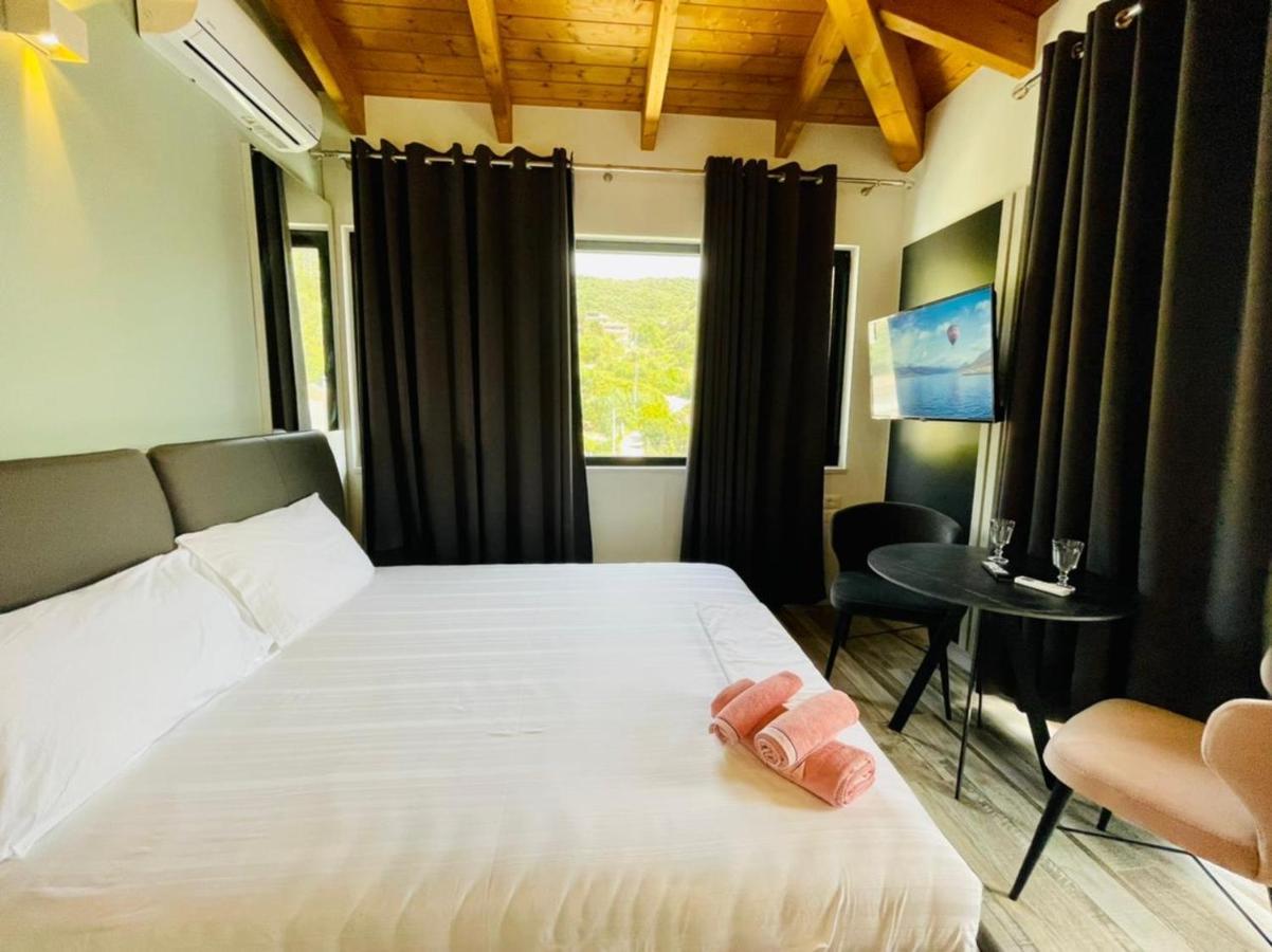 Adriatik Hotel Vlore Ngoại thất bức ảnh