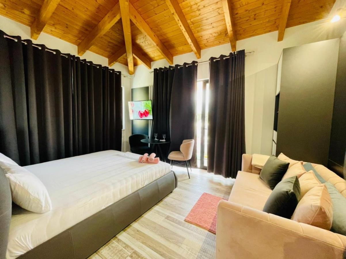 Adriatik Hotel Vlore Ngoại thất bức ảnh