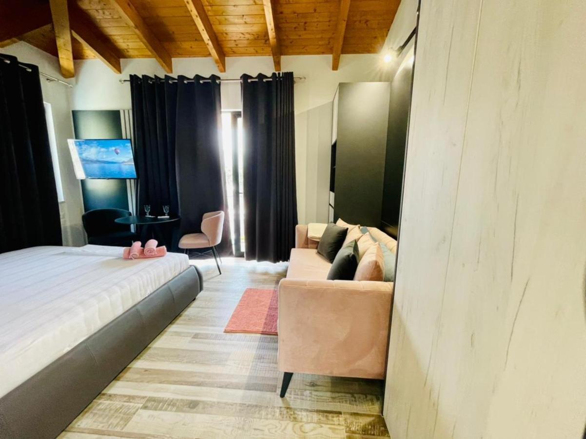 Adriatik Hotel Vlore Ngoại thất bức ảnh