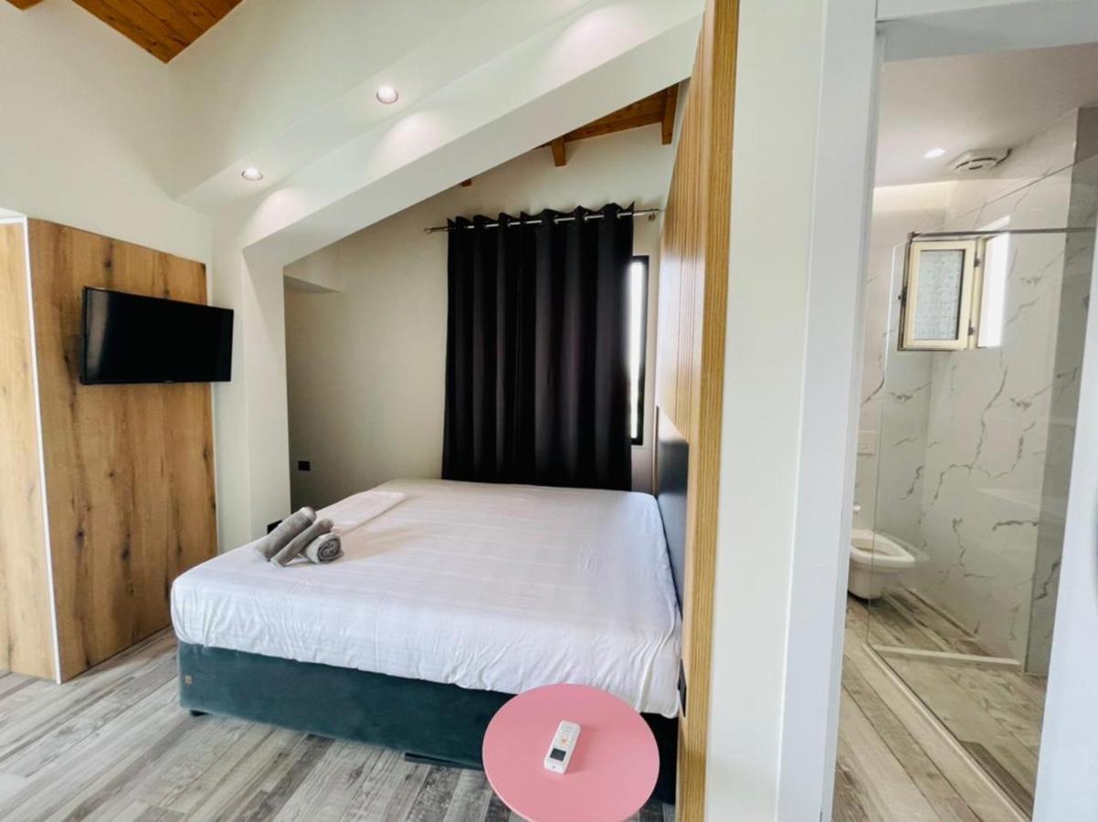 Adriatik Hotel Vlore Ngoại thất bức ảnh